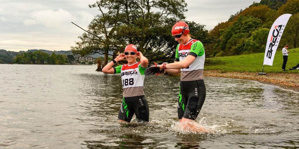 How to Carry Nutrition Gels in a Wetsuit: A Swimrun Guide